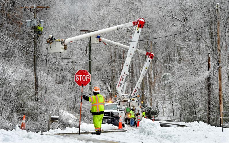 Weather power line crews