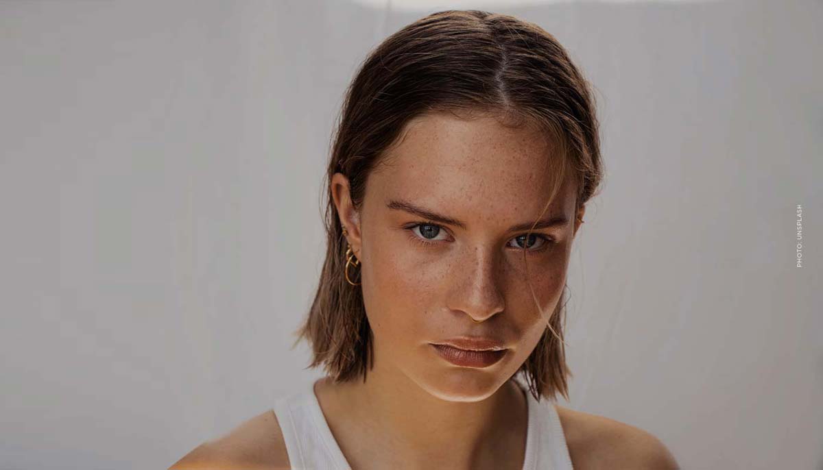 model-agency-management-london-uk-beauty-clean-woman-no-makeup-filter