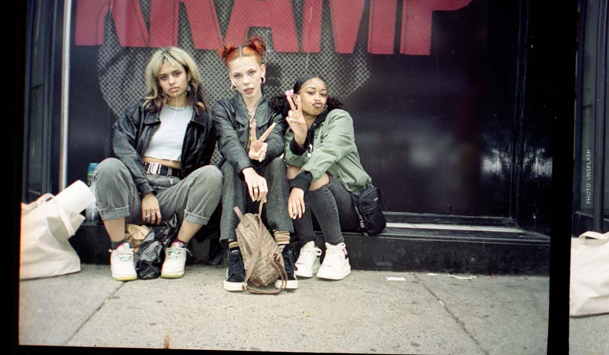 model-agency-management-young-models-freetime-city-peace-coloured-hair